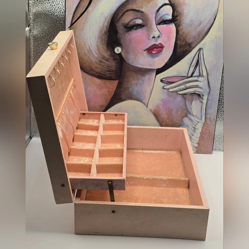 Vintage Lady Buxton Mid Century French Provincial Two Tiered Vintage Jewelry Box
